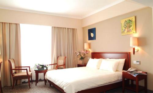 GreenTree Inn Liaoning Dalian Zhoushuizi Airport Express Hotel
