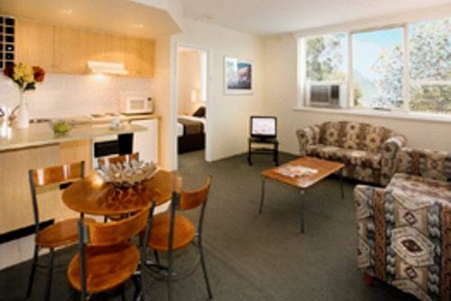 North Melbourne Serviced Apartment
