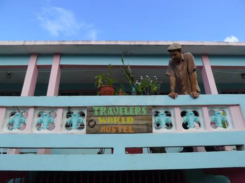 Travelers World Hostel and Guesthouse
